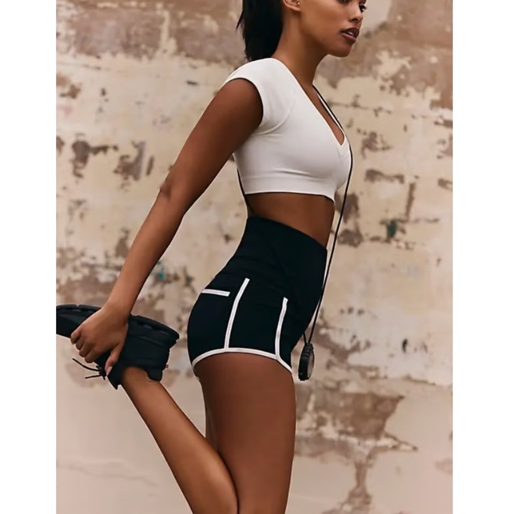 Free People Movement Island Time High-Waist Shorts Small NWT